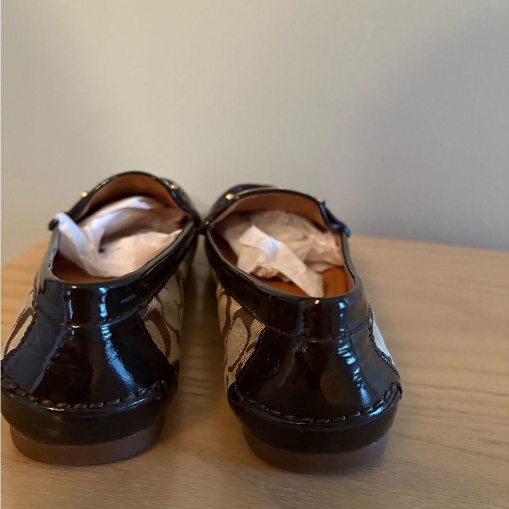 COACH women’s Fortunata shoes brand new in original box, Beige and Brown - Picture 4 of 5
